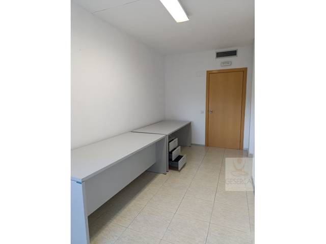 Oficina en Alquiler en Avenida Estrasburg en Can Llong