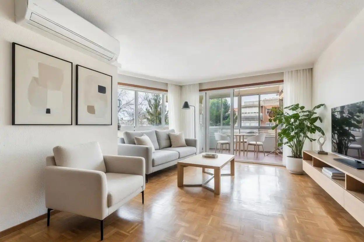 Piso con piscina en venta en Chamartín