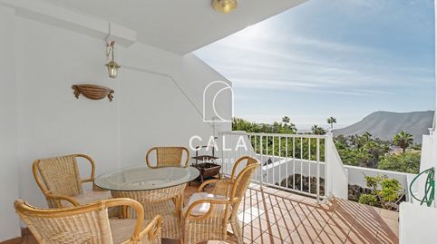 Apartamento con Amplia Terraza y Vistas Panorámicas en Chayofa