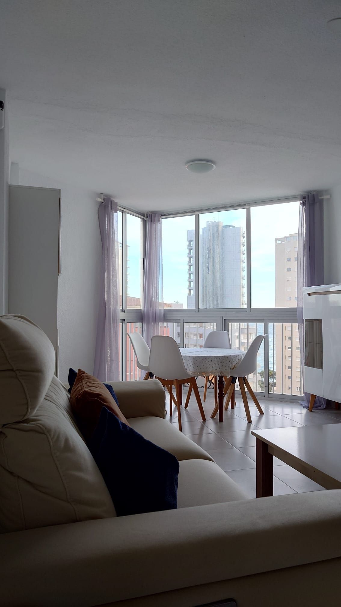 Living room of Apartments for sale in Calpe / Calp  with Air Conditioner, Private garden and Terrace