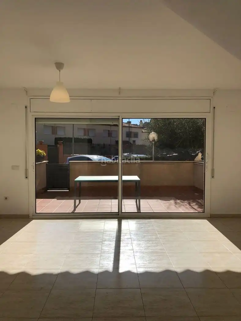 Adosado con piscina en venta en Carrer Islàndia 21, imagen 27