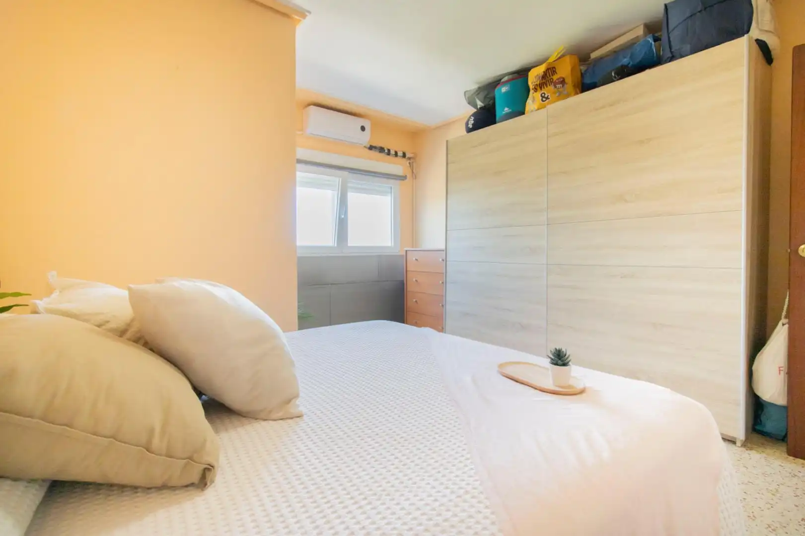 Habitación de Piso en venta en Valencia con Aire acondicionado, Trastero y Balcón