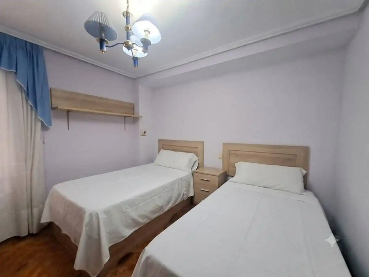 Dormitori de Pis en venda en Burgos amb Calefacció i Parquet