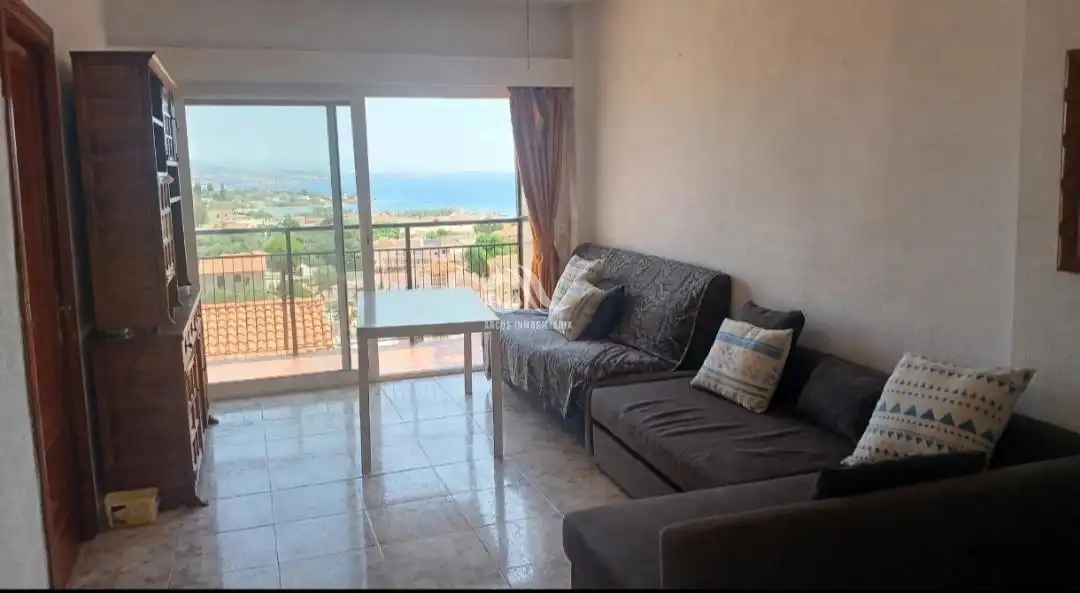 Sala d'estar de Pis en venda en Benalmádena amb Piscina comunitària