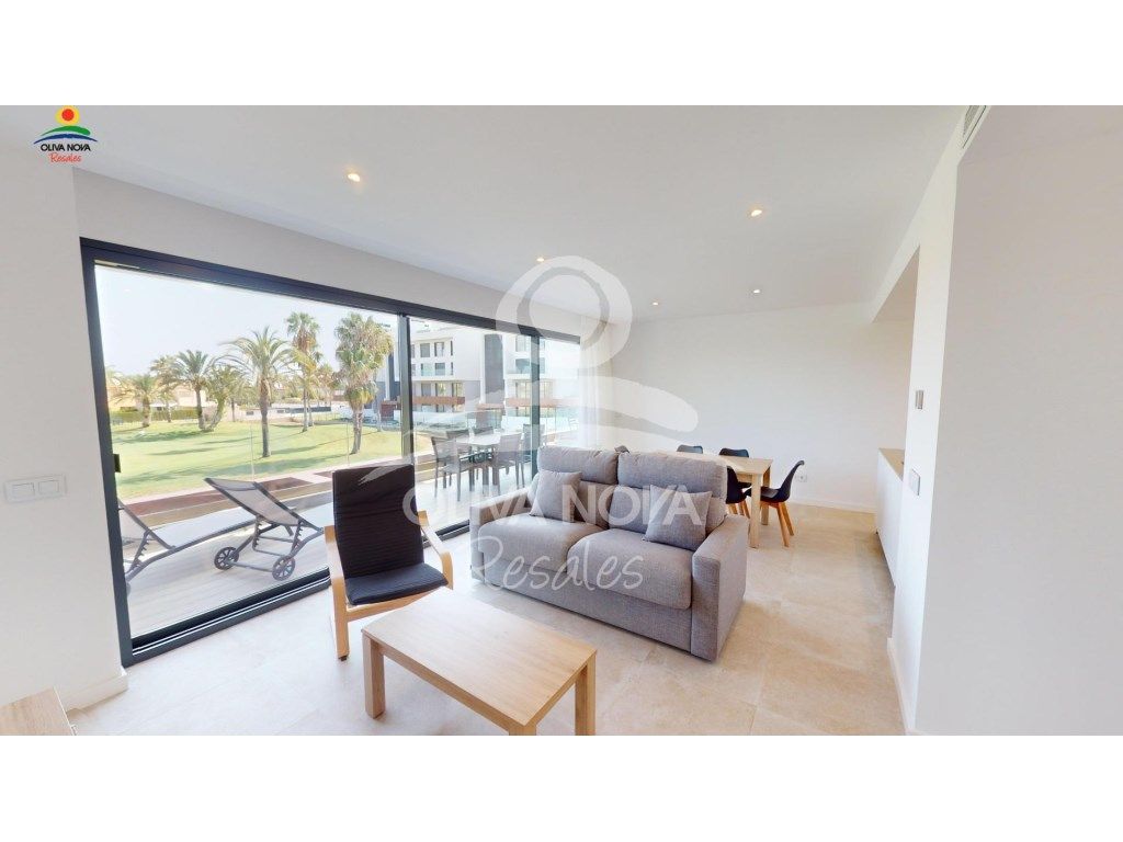 Exterior view of Apartment for sale in Oliva  with Air Conditioner, Private garden and Terrace