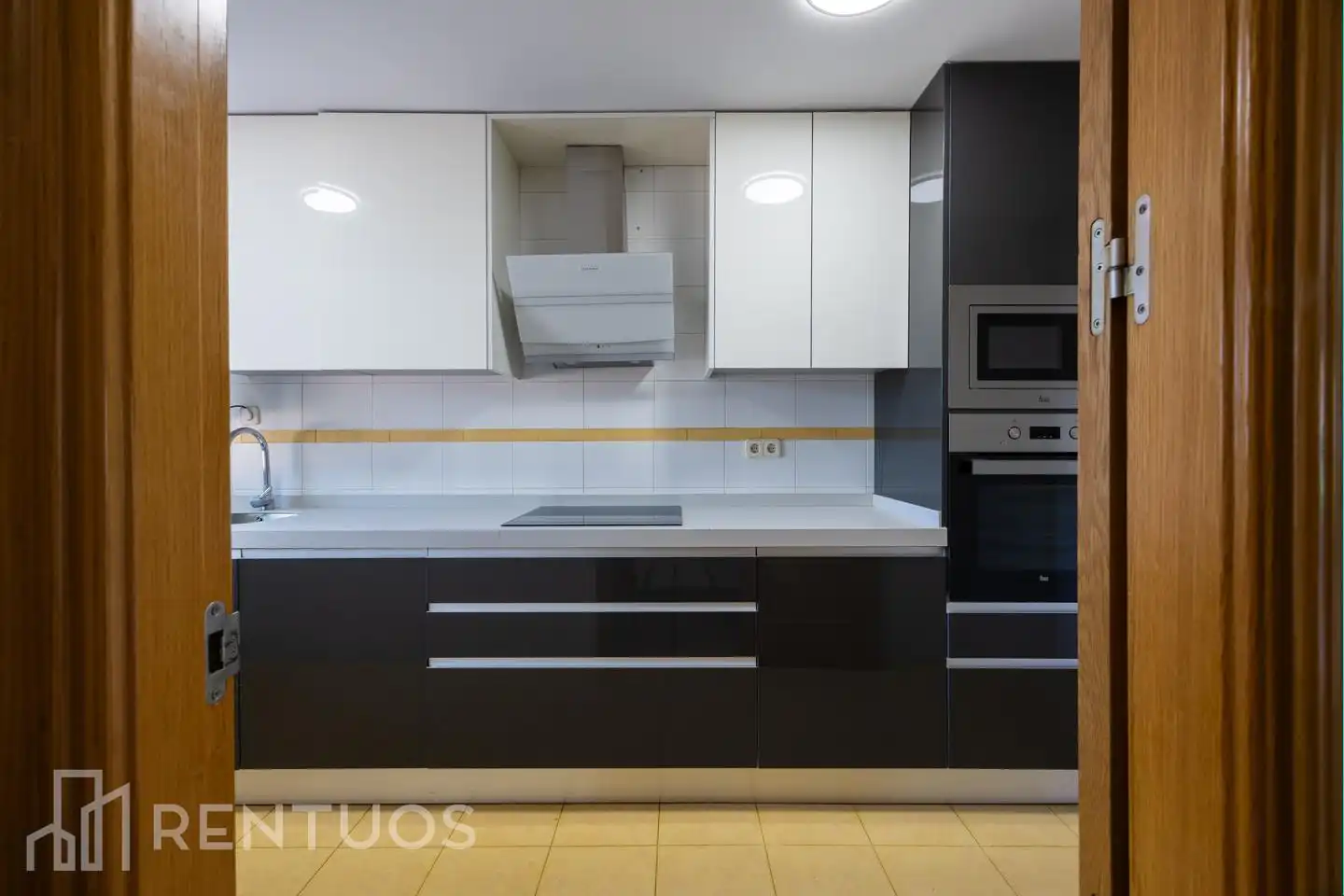 Cocina de Dúplex de alquiler en Madrid con Aire acondicionado, Calefacción y Terraza