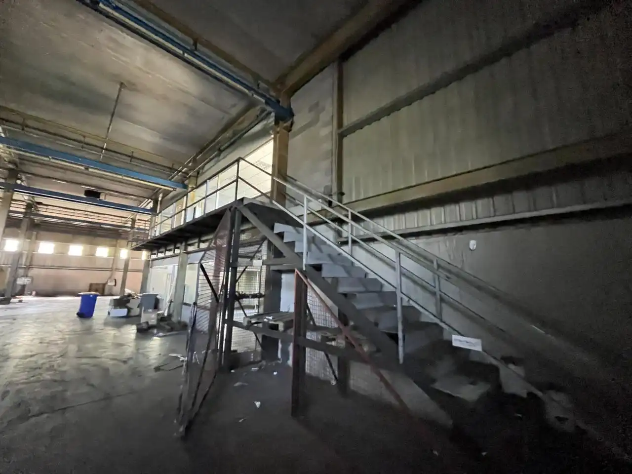 Nave industrial en venta en Manlleu con Alarma