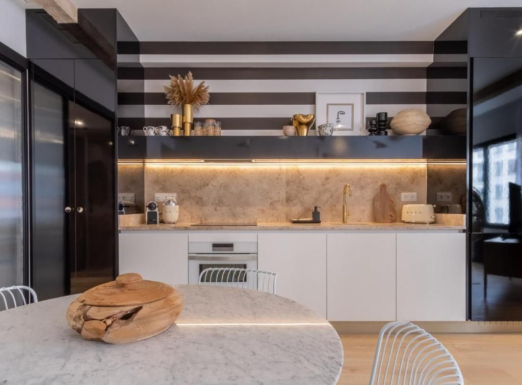 Cuina de Pis de lloguer en Sant Cugat del Vallès amb Aire condicionat, Moblat i Es permeten mascotes