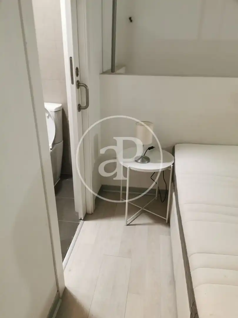 Dormitori de Loft de lloguer en Xirivella amb Aire condicionat, Calefacció i Moblat
