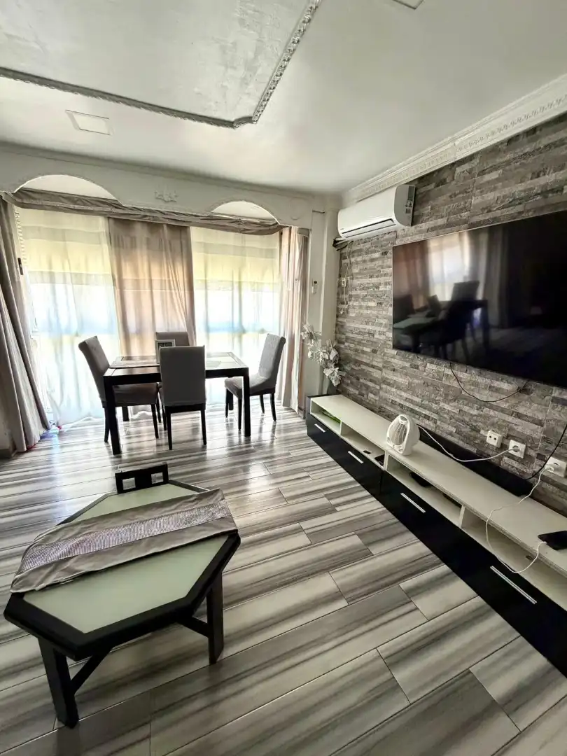 Sala d'estar de Pis en venda en  Madrid Capital amb Aire condicionat, Calefacció i Traster