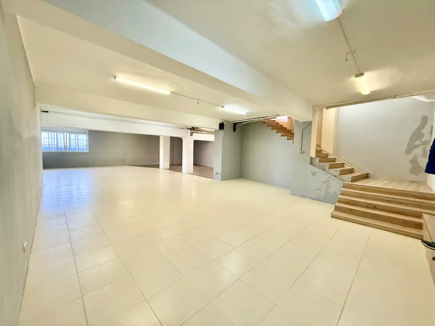 Business premises to rent in Colon Ibilbidea, imagen 6