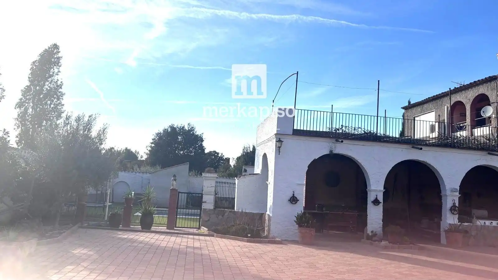 Außenansicht von Haus zum Verkauf in Sant Sadurní d'Anoia mit Heizung, Terrasse und Abstellraum