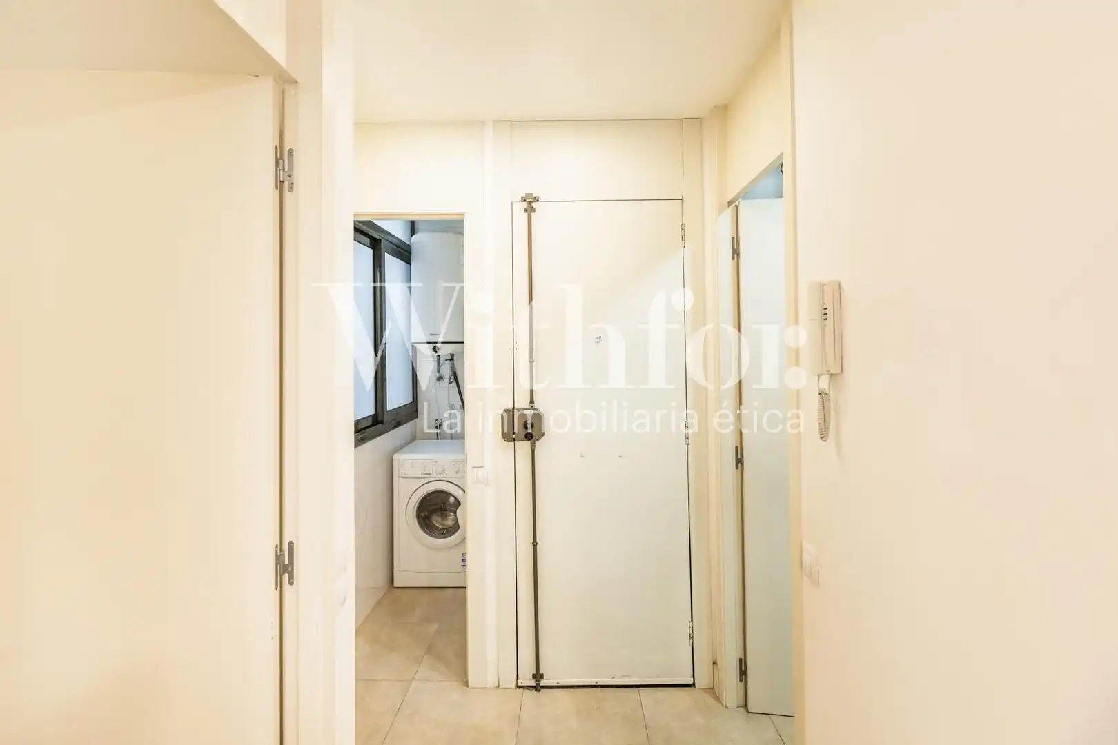 Bedroom of Flat for sale in Barcelona  with Air Conditioner, Heating and Balcony