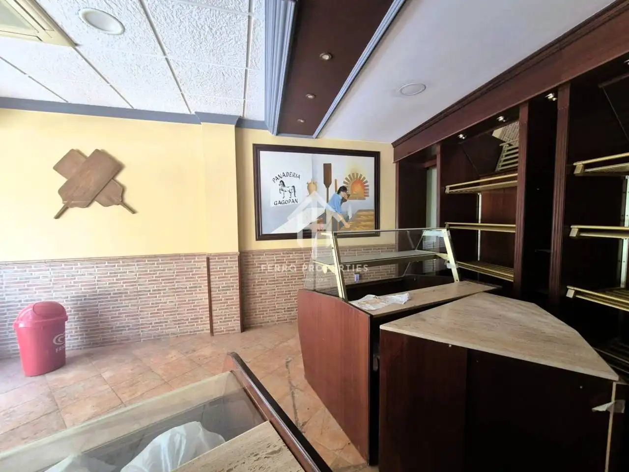 Local en venta en Loja con Aire acondicionado
