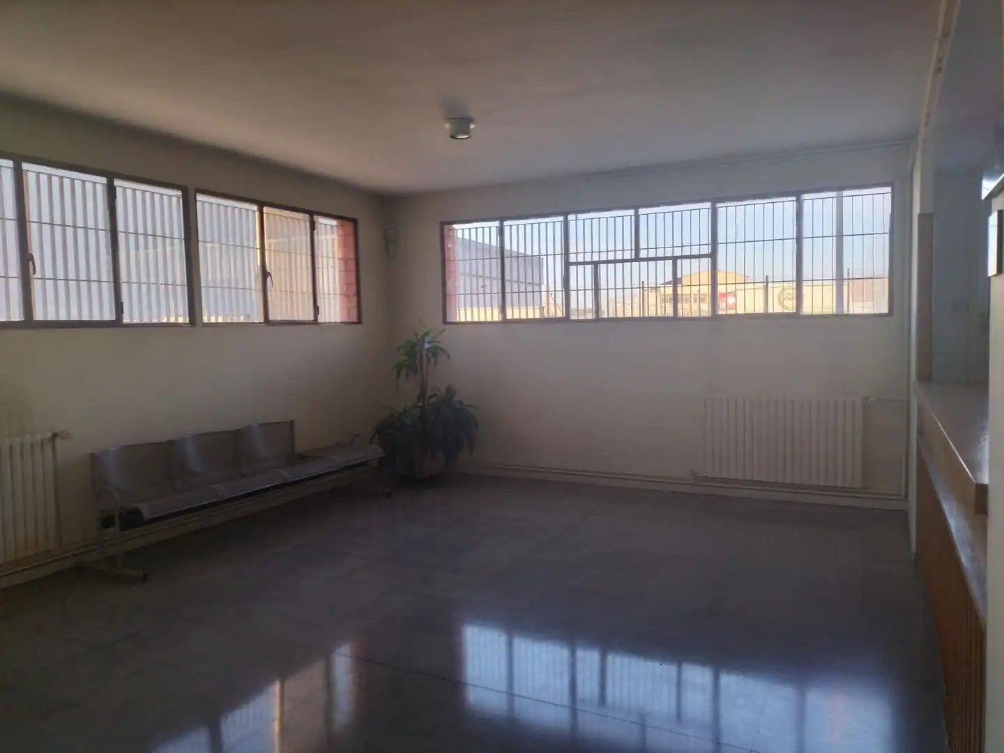 Nave industrial en venta en Rubí
