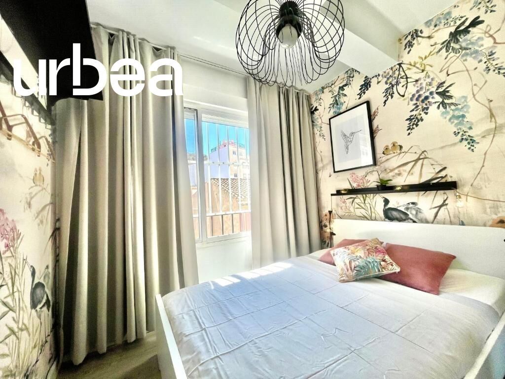 Bedroom of Flat for sale in Málaga Capital  with Air Conditioner, Terrace and Furnished