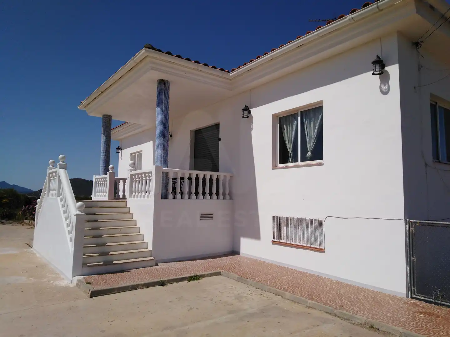 Vista exterior de Casa o xalet en venda en Cabanes amb Calefacció i Terrassa