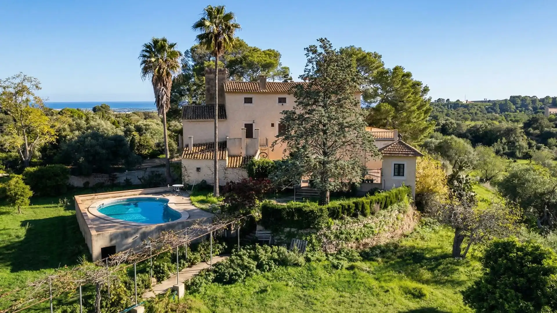 Exterior view of Country homes for sale in  Palma de Mallorca  with Swimming Pool