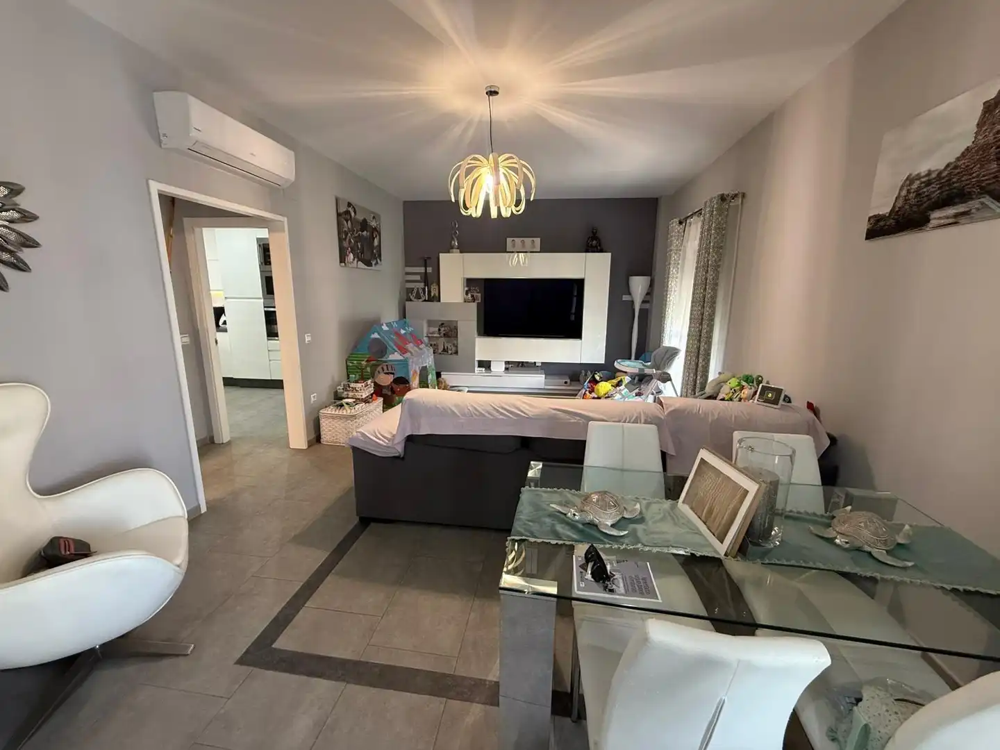 Sala d'estar de Casa o xalet en venda en La Algaba amb Terrassa
