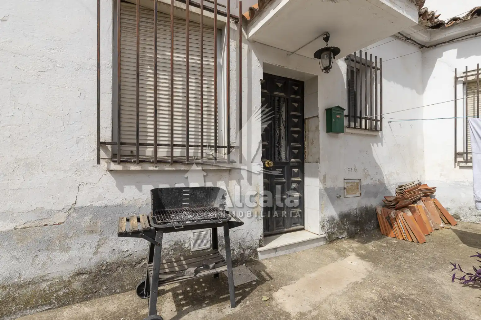 Außenansicht von Einfamilien-Reihenhaus zum Verkauf in Alcalá de Henares