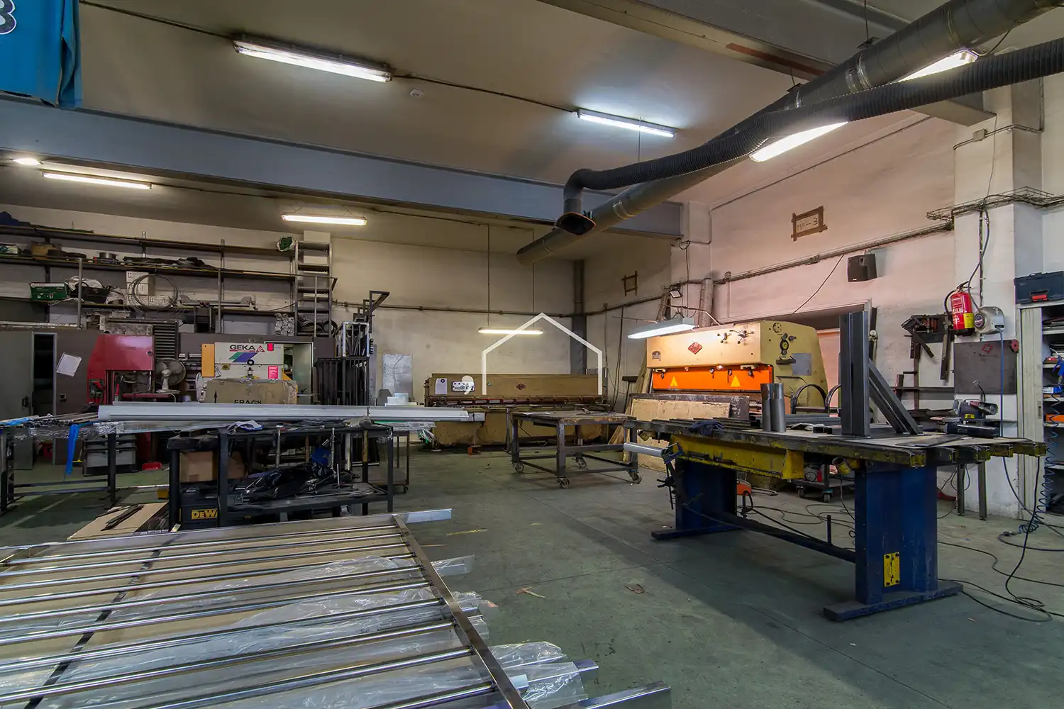 Industrial buildings for sale in Barcelona