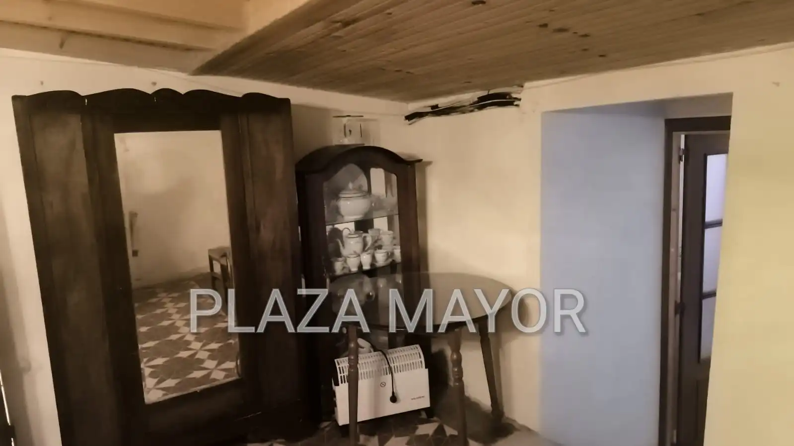 Houses for sale in Zarapicos  with Furnished