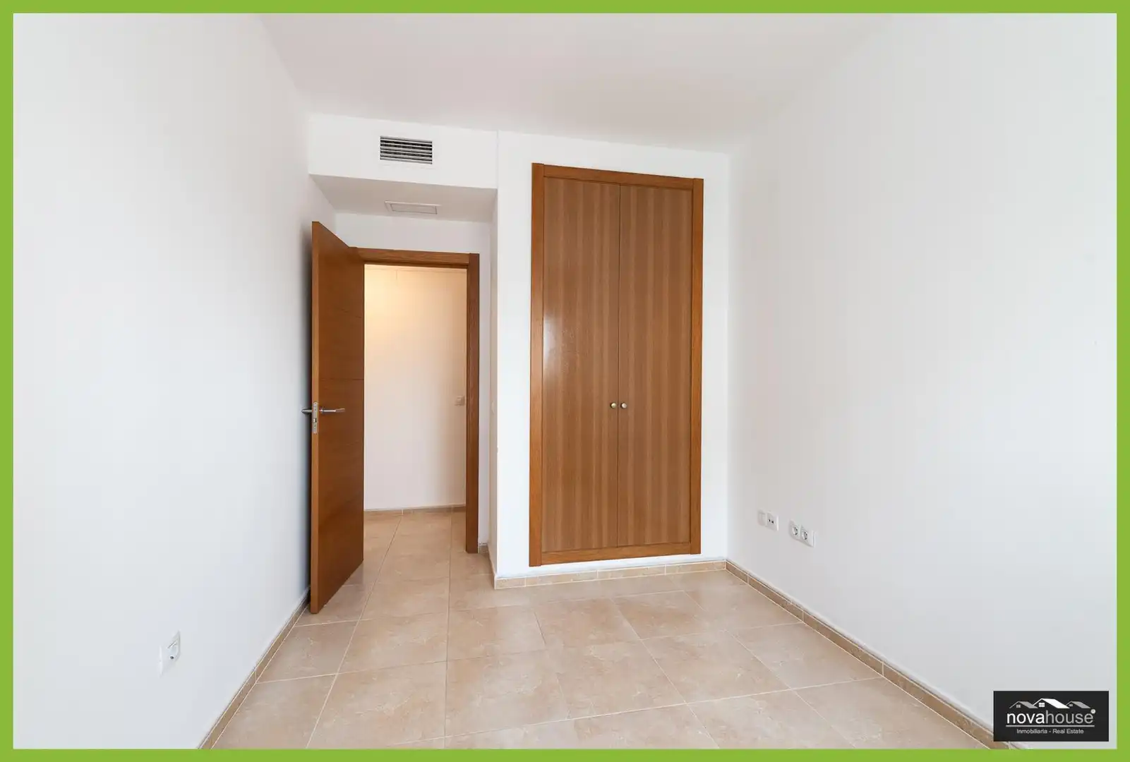 Piso en venta en Rincón de la Victoria con Aire acondicionado, Calefacción y Jardín privado