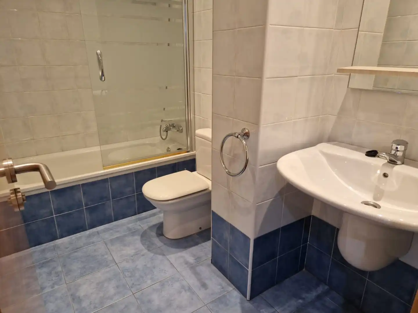 Baño de Dúplex en venta en Torrelavega  con Aire acondicionado y Calefacción