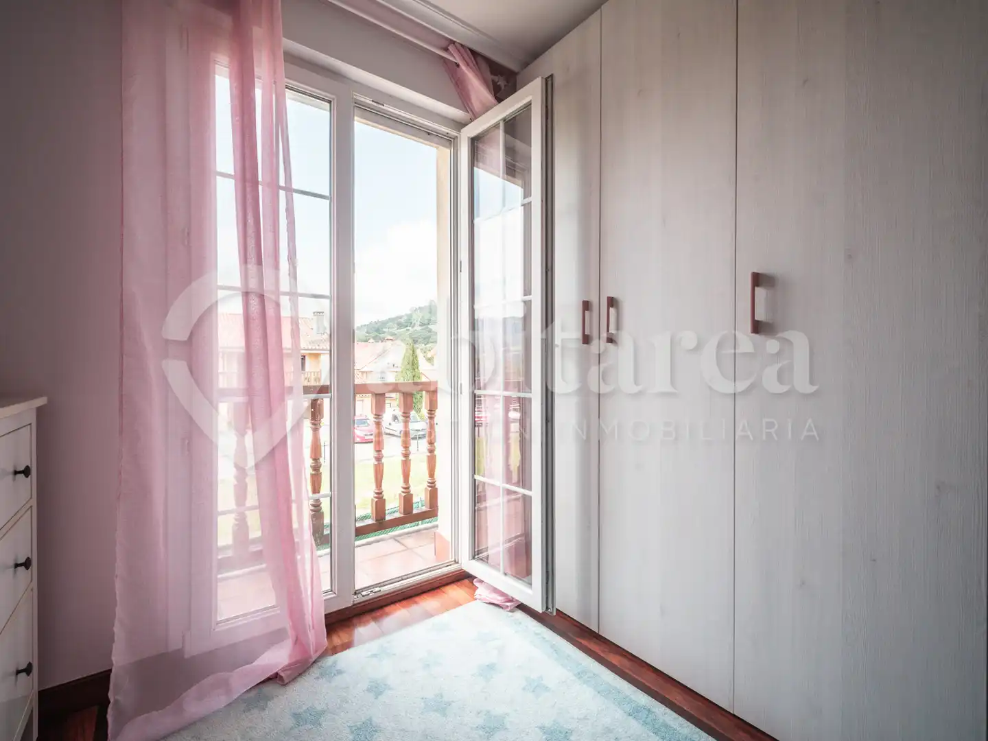 Balcony of Houses for sale in Castañeda  with Heating, Private garden and Parquet flooring