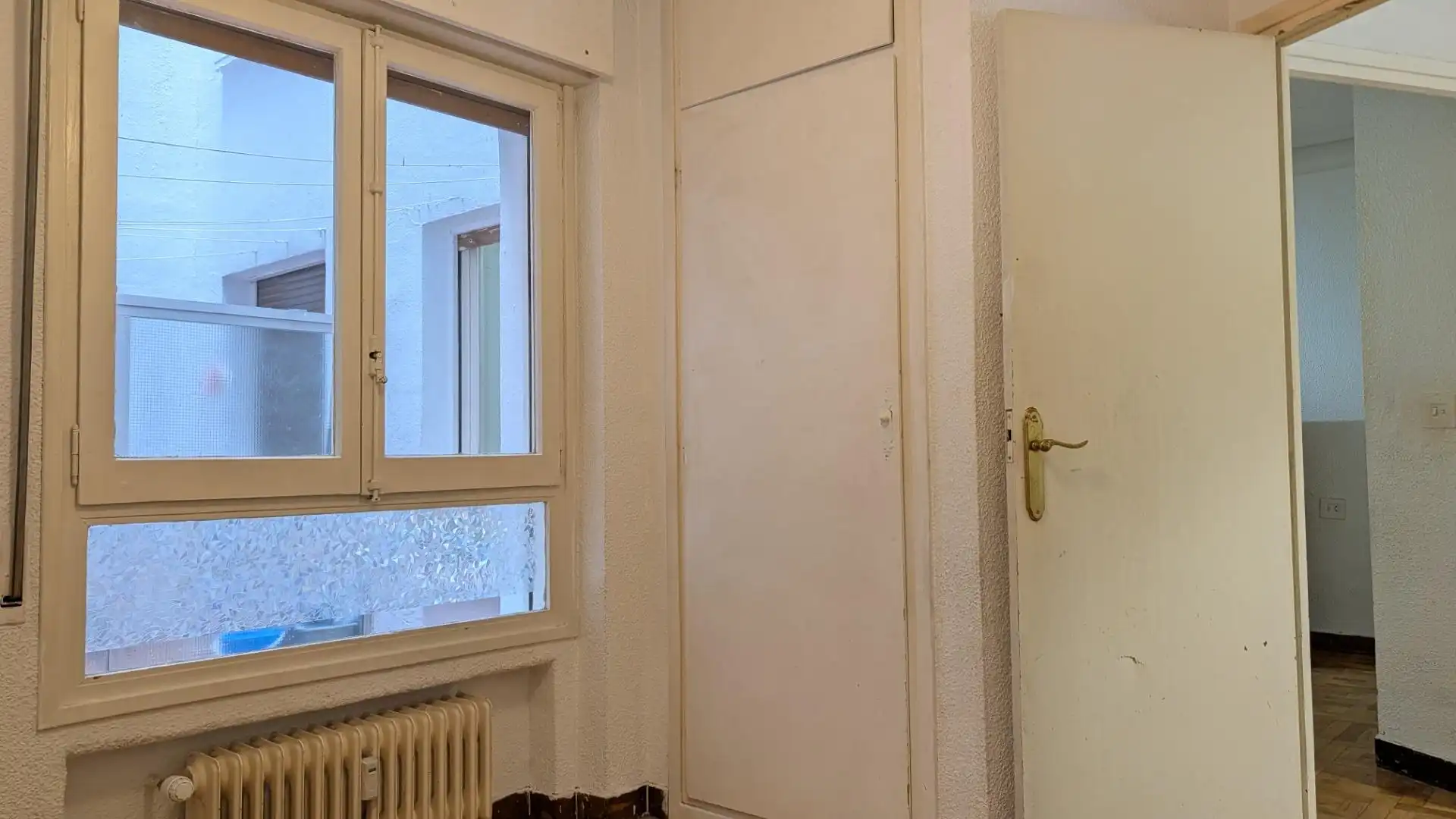 Habitación de Piso en venta en  Pamplona / Iruña con Calefacción y Terraza