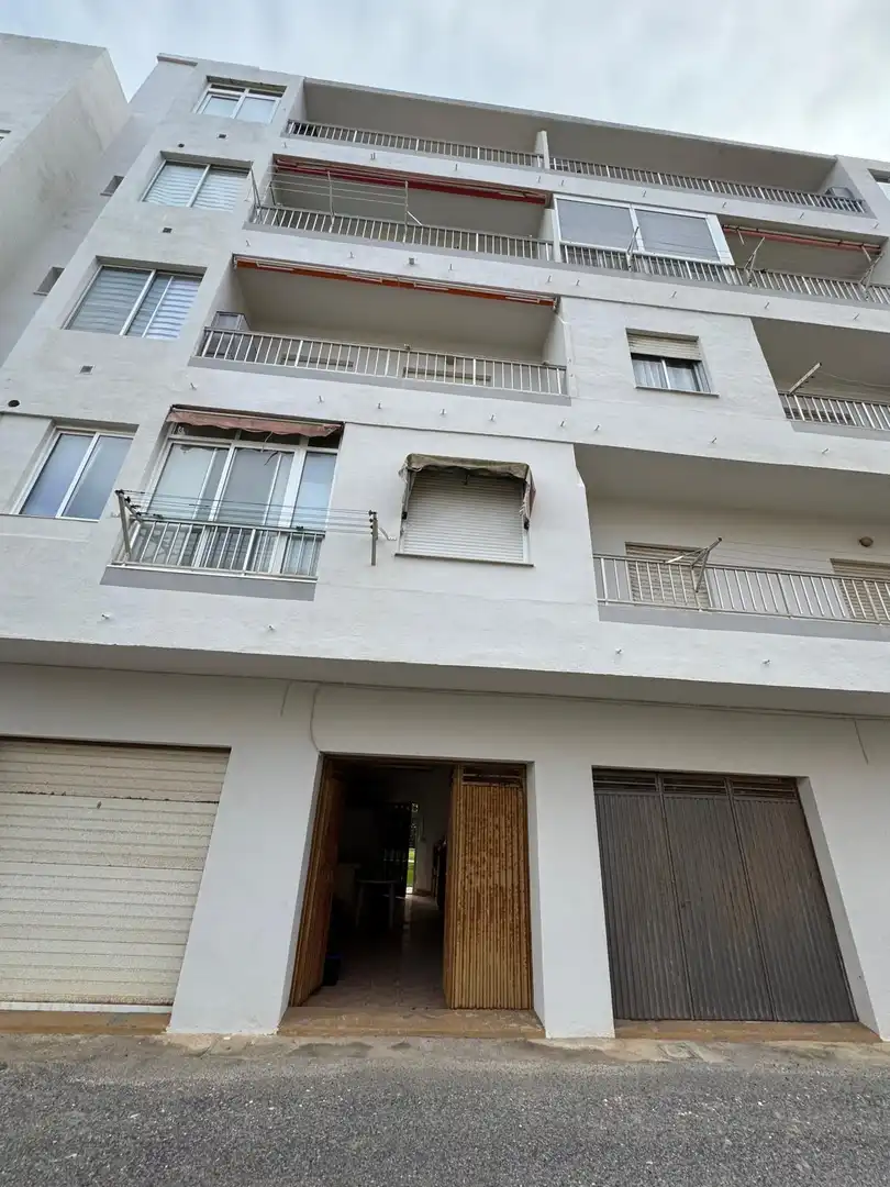 Vista exterior de Local en venda en Sueca