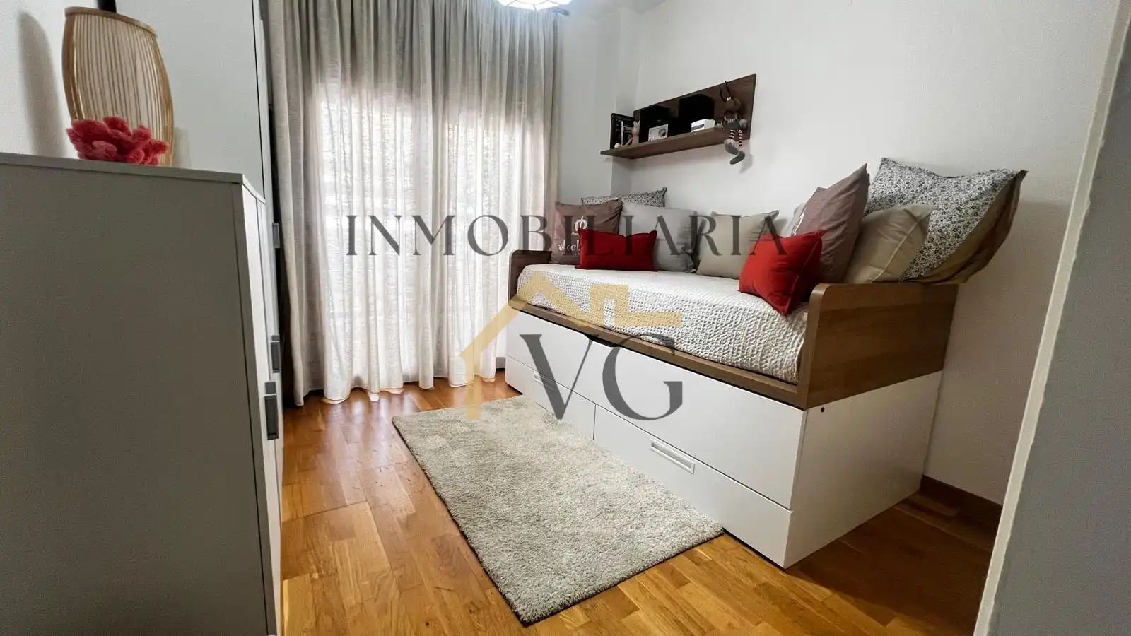 Bedroom of Flat for sale in Guillena  with Parquet flooring, Storage room and Swimming Pool