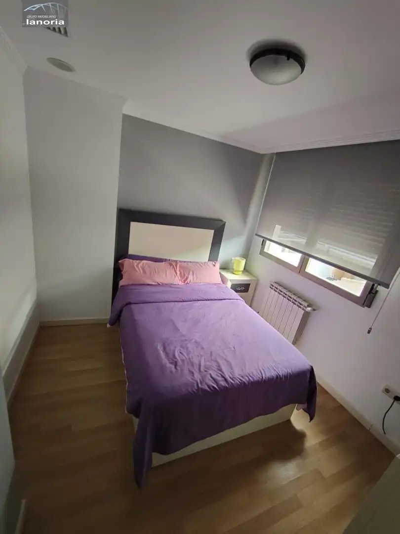 Habitación de Casa adosada en venta en Albacete con Aire acondicionado, Calefacción y Terraza