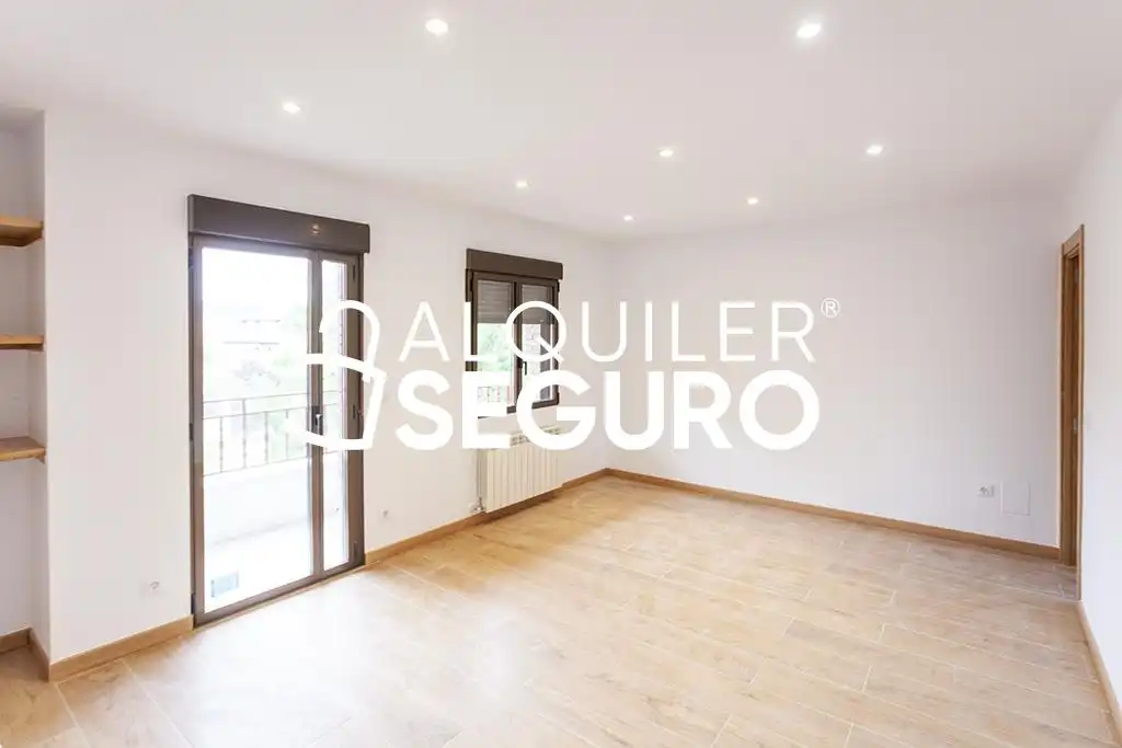 Habitación de Piso de alquiler en El Berrueco con Calefacción y Terraza