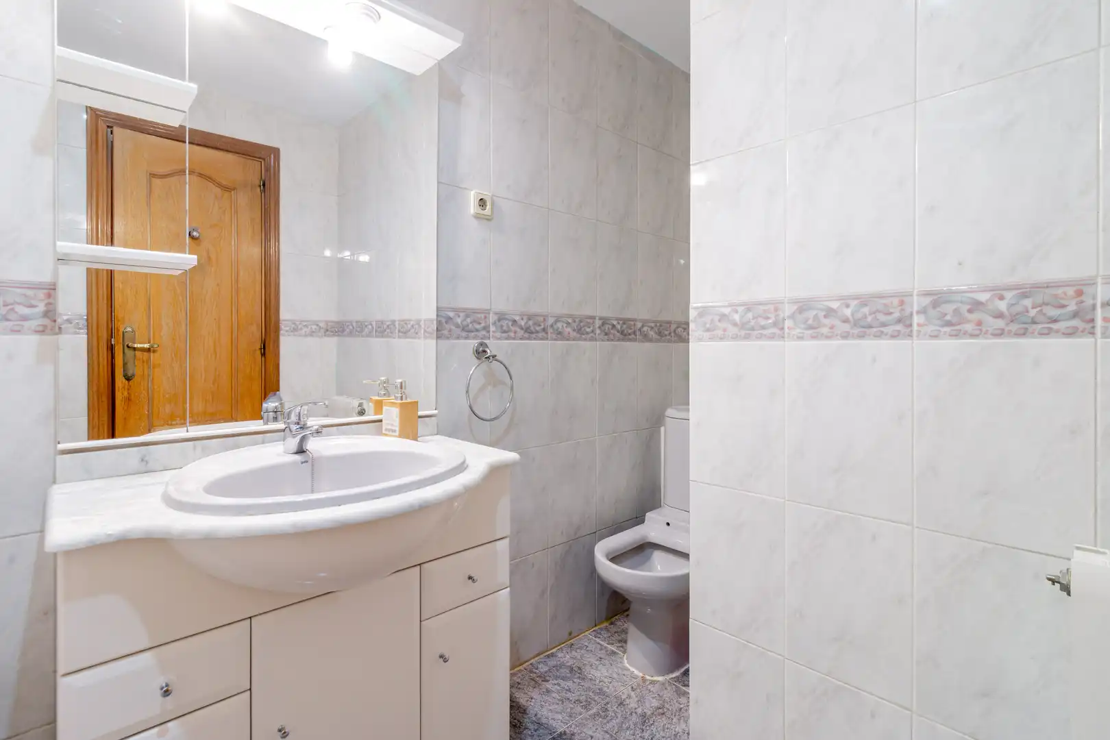 Badezimmer von Wohnung zum Verkauf in Madrid mit Heizung und Terrasse