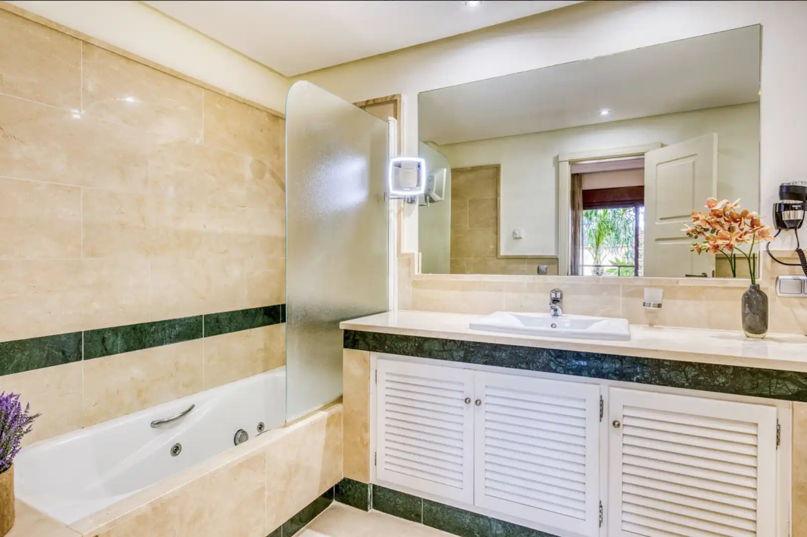 Apartament amb piscina en venda a Estepona Pueblo, imagen 11