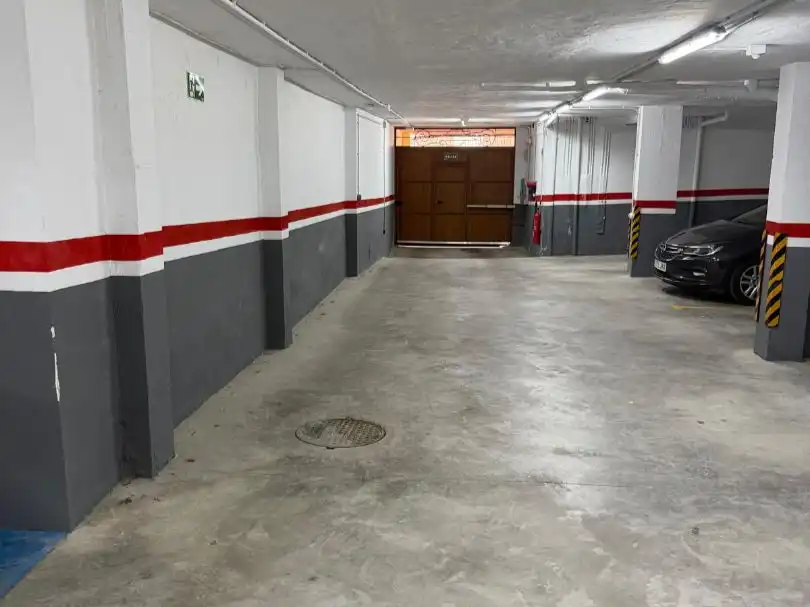 Aparcament de Garatge de lloguer en Lucena