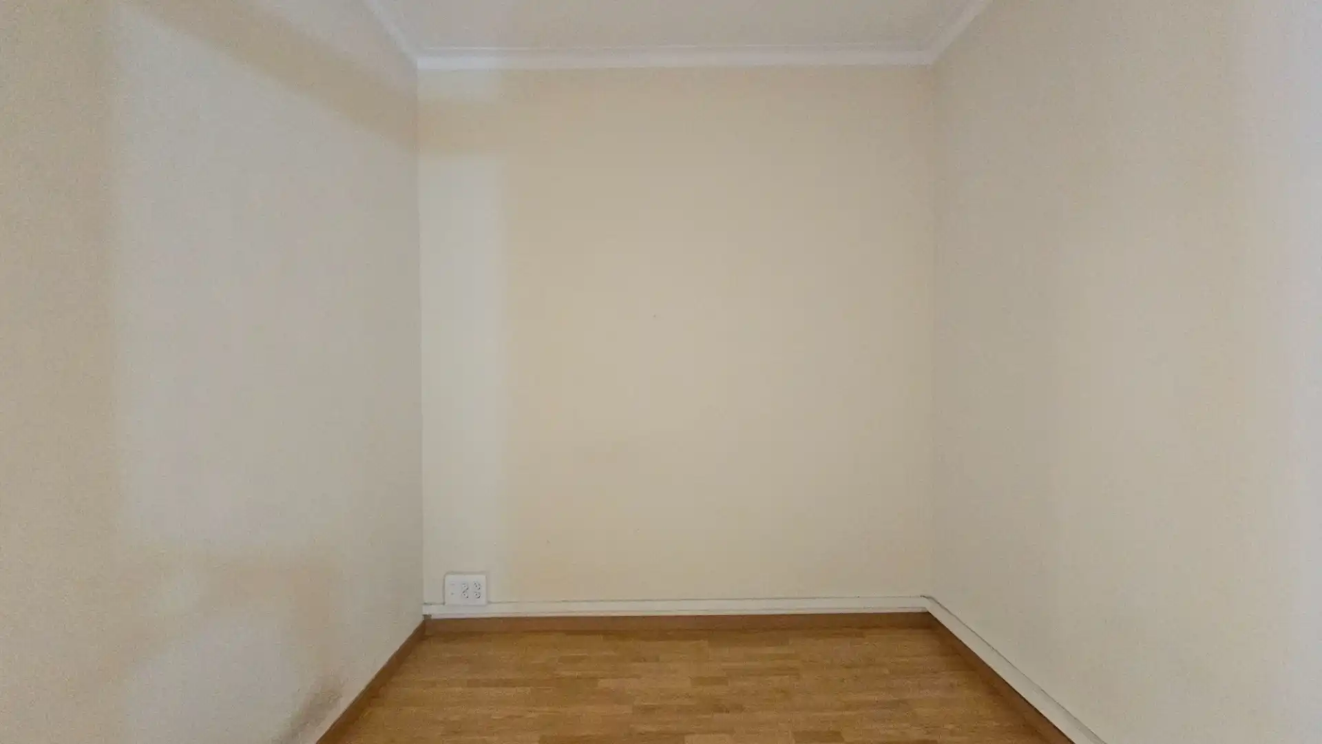 Schlafzimmer von Büro zur Miete in Barcelona mit Klimaanlage, Heizung und Balkon