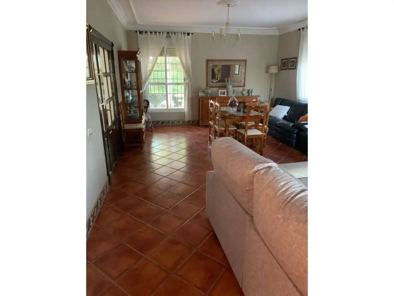 Sala de estar de Casa o chalet en venta en Carmona con Aire acondicionado, Jardín privado y Terraza