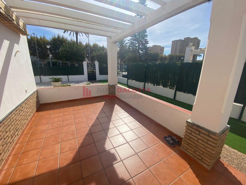 Terrassa de Casa o xalet en venda en La Antilla