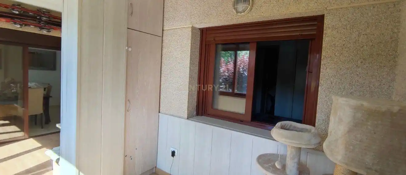 Dormitori de Apartament de lloguer en Las Rozas de Madrid amb Aire condicionat, Forn i Rentadora