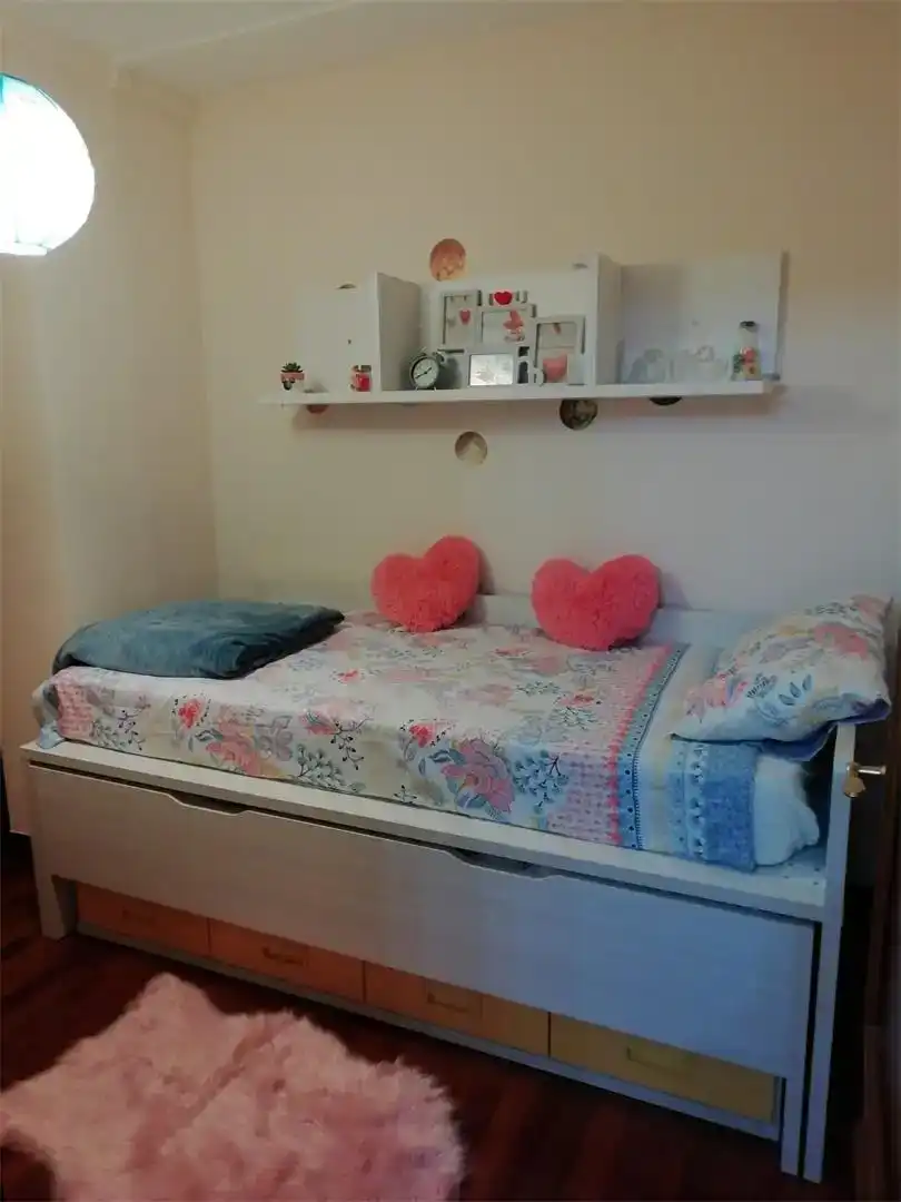 Dormitori de Pis en venda en Quintanar de la Sierra amb Parquet, Moblat i Forn
