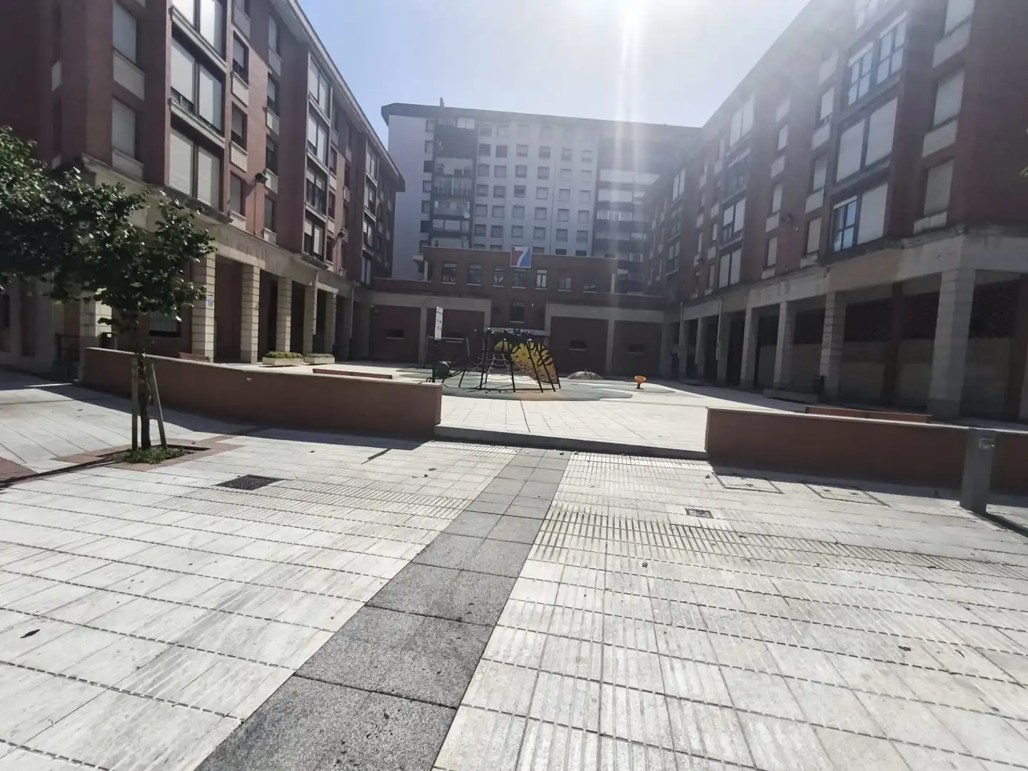 Vista exterior de Pis en venda en Barakaldo  amb Calefacció, Terrassa i Moblat