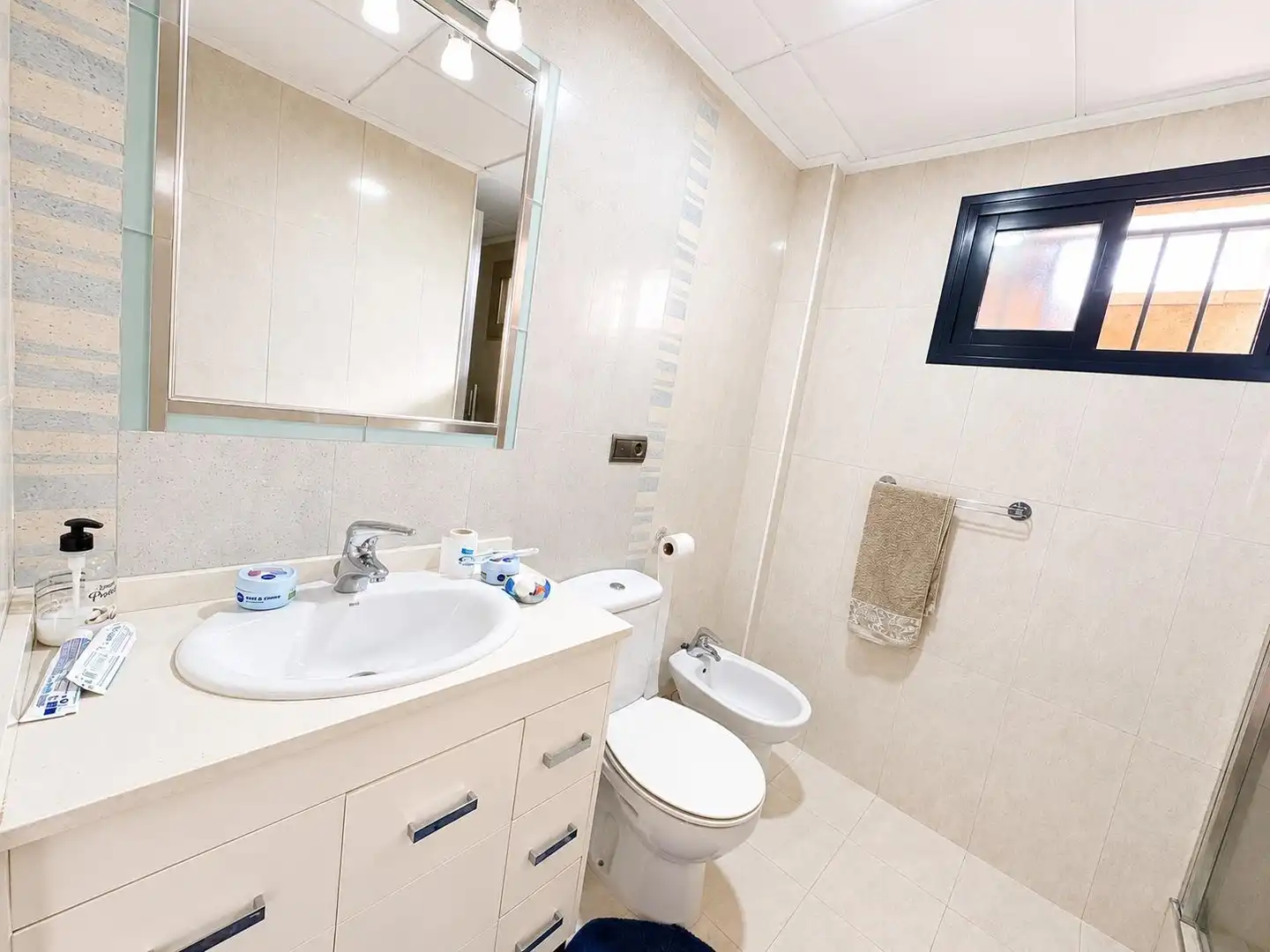 Baño de Dúplex en venta en Guardamar del Segura con Aire acondicionado, Calefacción y Terraza