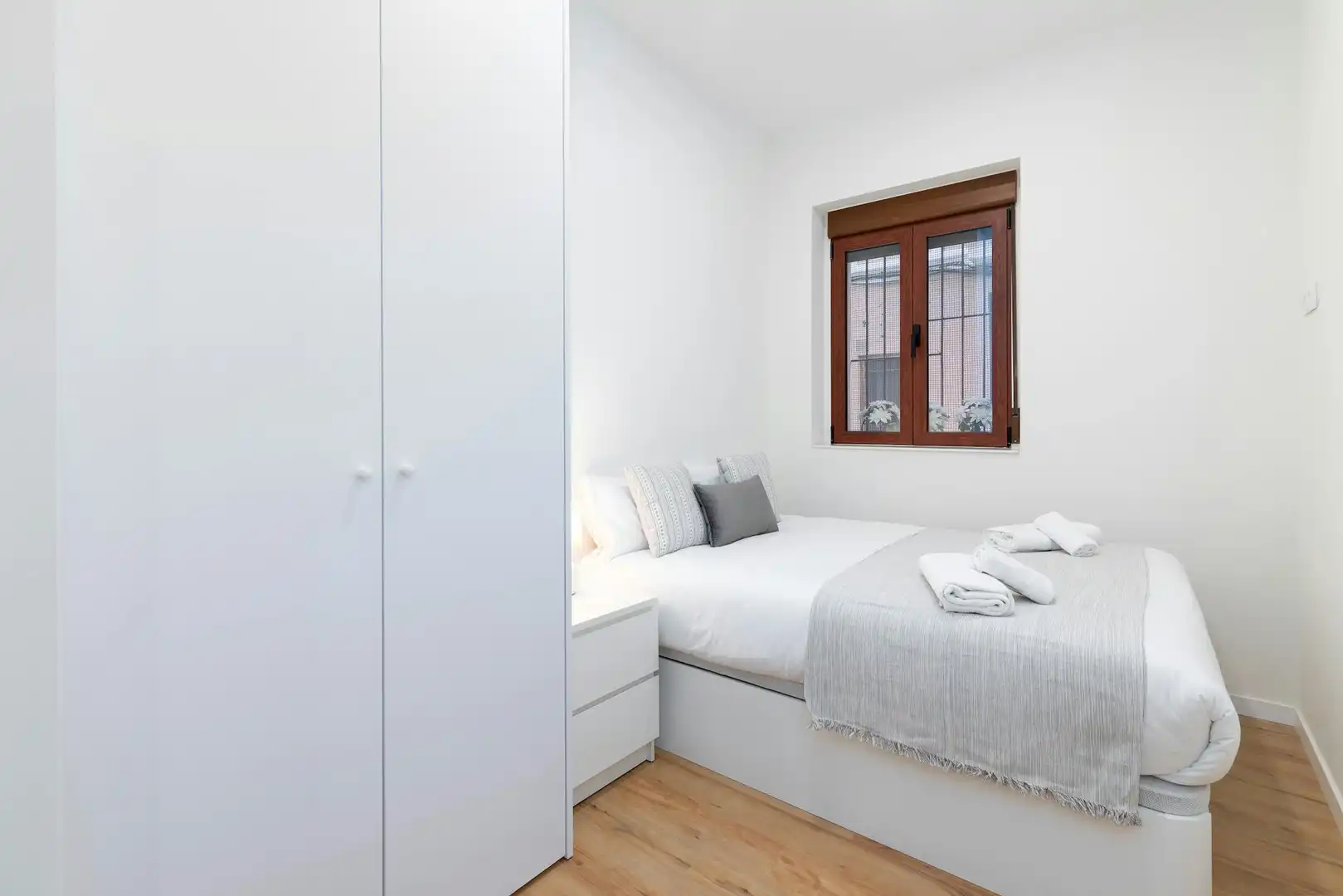 Bedroom of Flat for rent in Ciutat Vella 