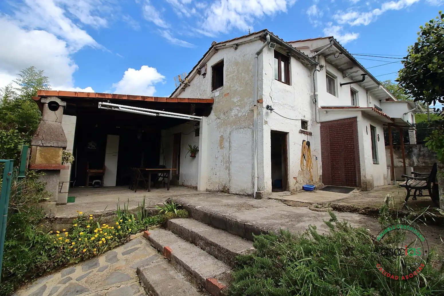Vista exterior de Casa adosada en venta en Siero con Calefacción, Jardín privado y Terraza