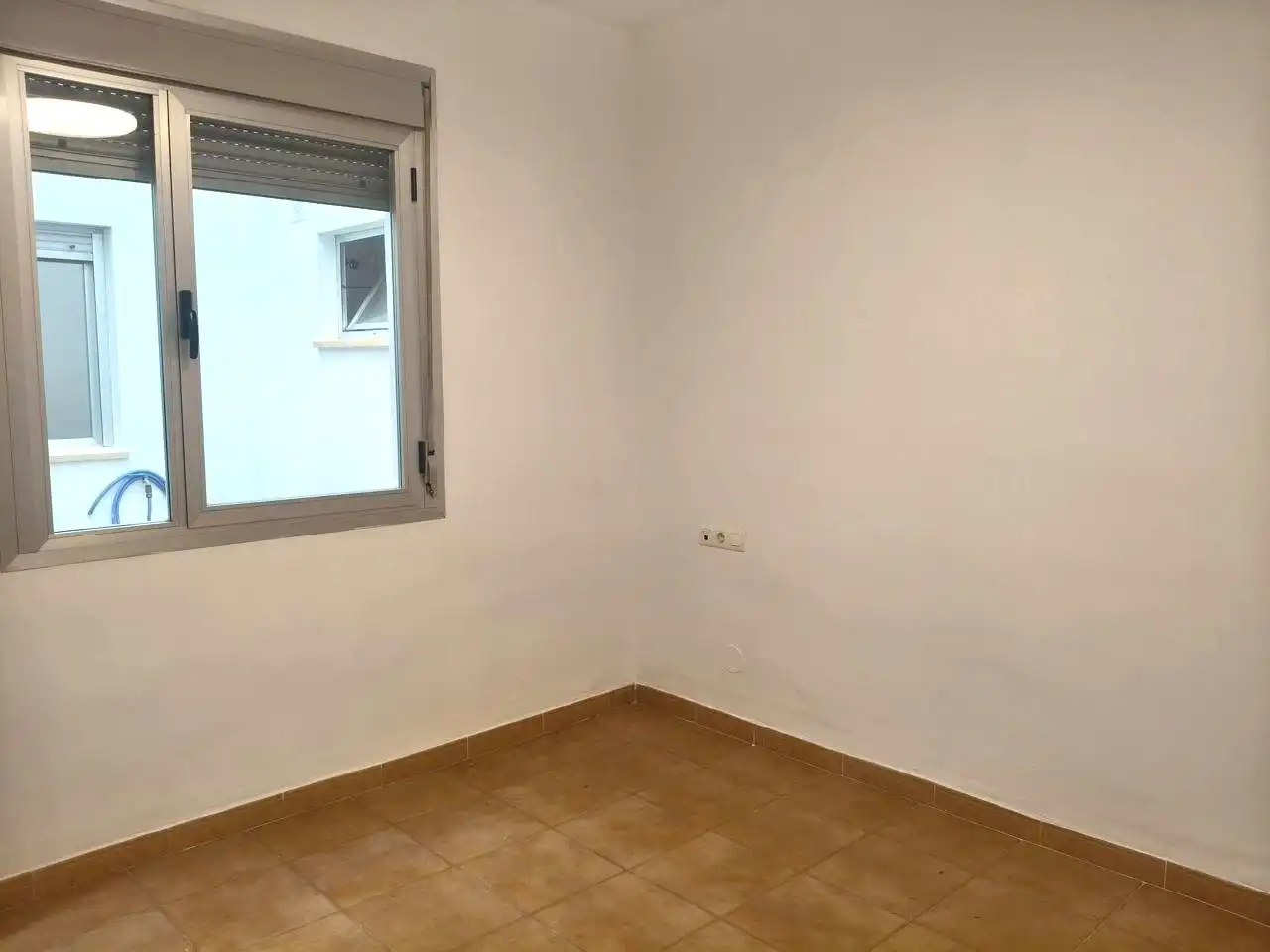 Schlafzimmer von Erdgeschoss zur Miete in Alhaurín de la Torre mit Klimaanlage und Abstellraum