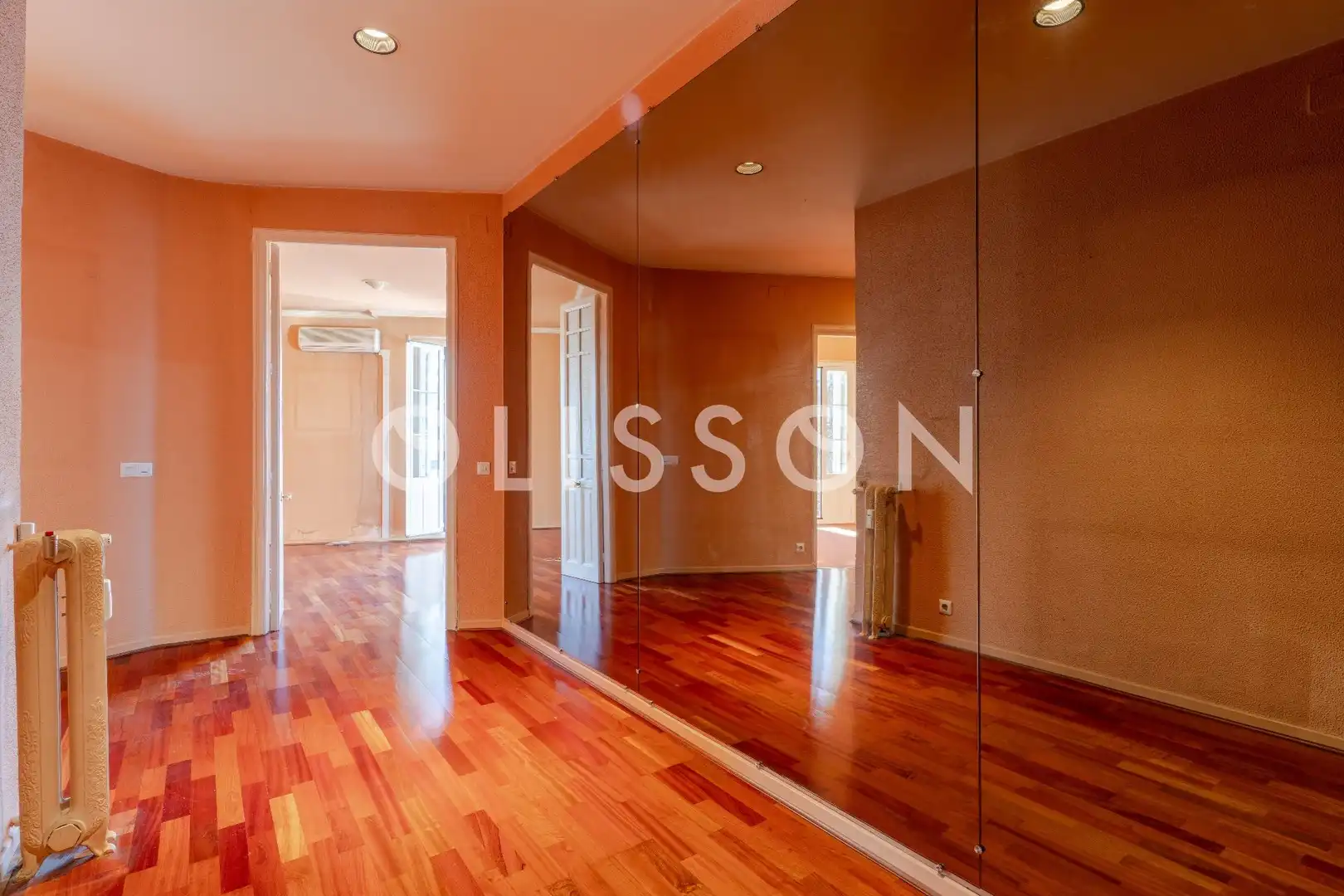 Flat for sale in  Madrid Capital  with Air Conditioner and Heating