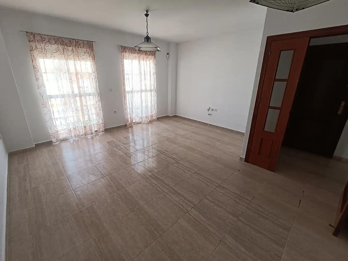 Sala d'estar de Pis en venda en Isla Cristina amb Terrassa, Rentadora i Balcó