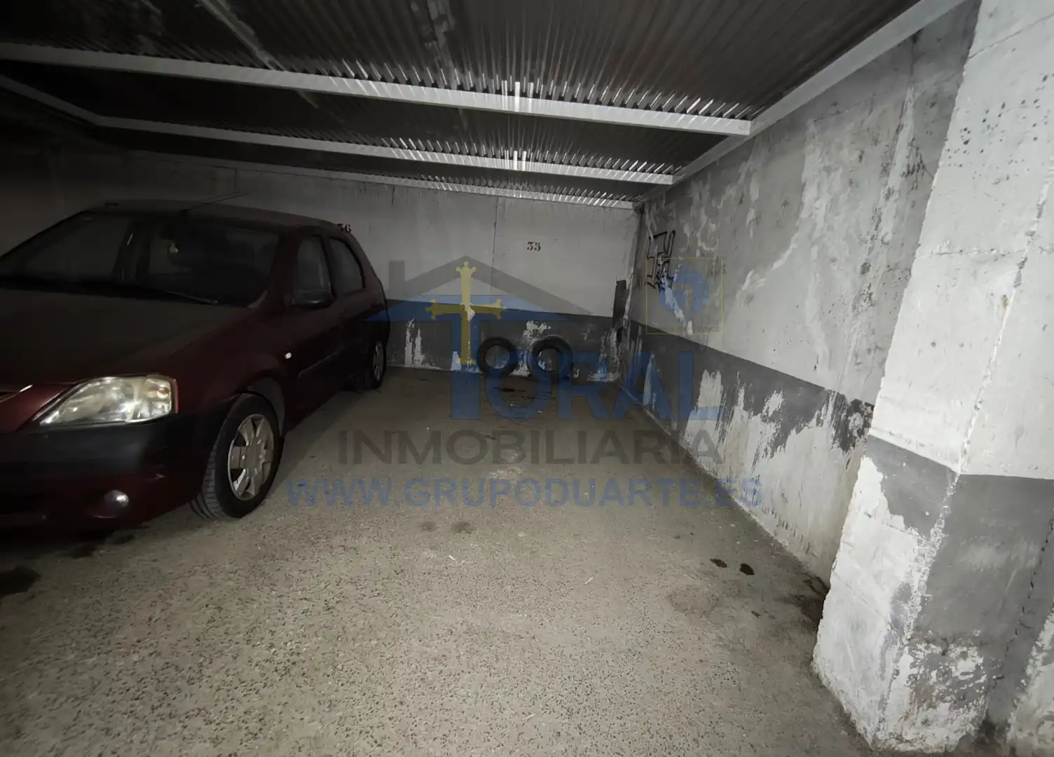 Parking de Piso en venta en Gijón  con Parquet, Trastero y Amueblado